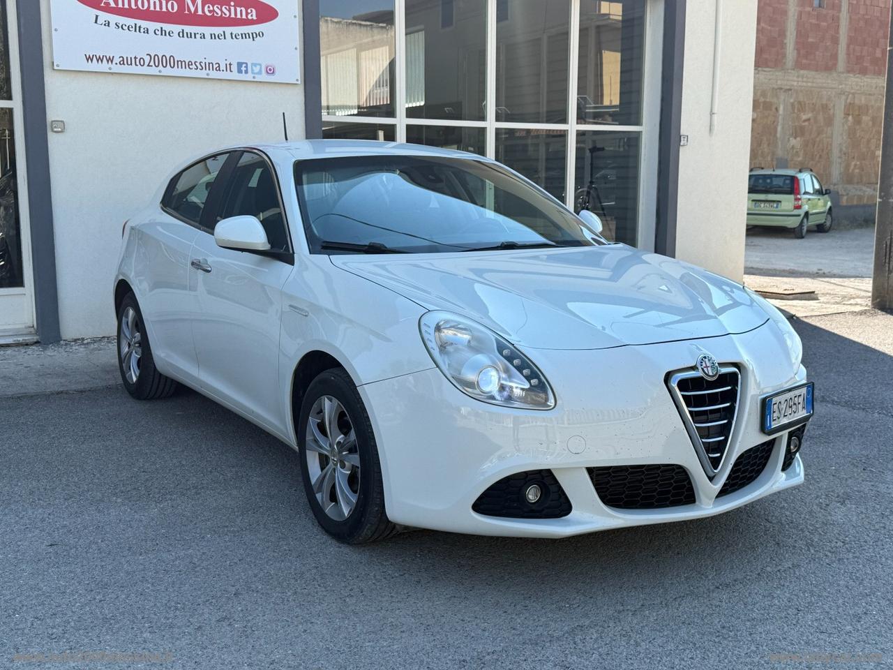 ALFA ROMEO Giulietta 1.6 JTDm-2 105 CV Distinctive