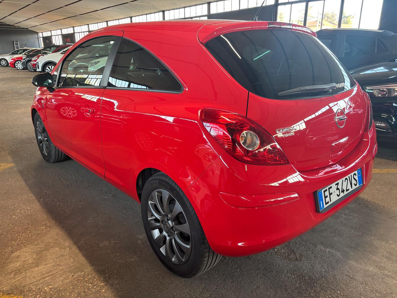 Opel Corsa 1.2 63KW 85CV 3porte Club NEOPATENTATO