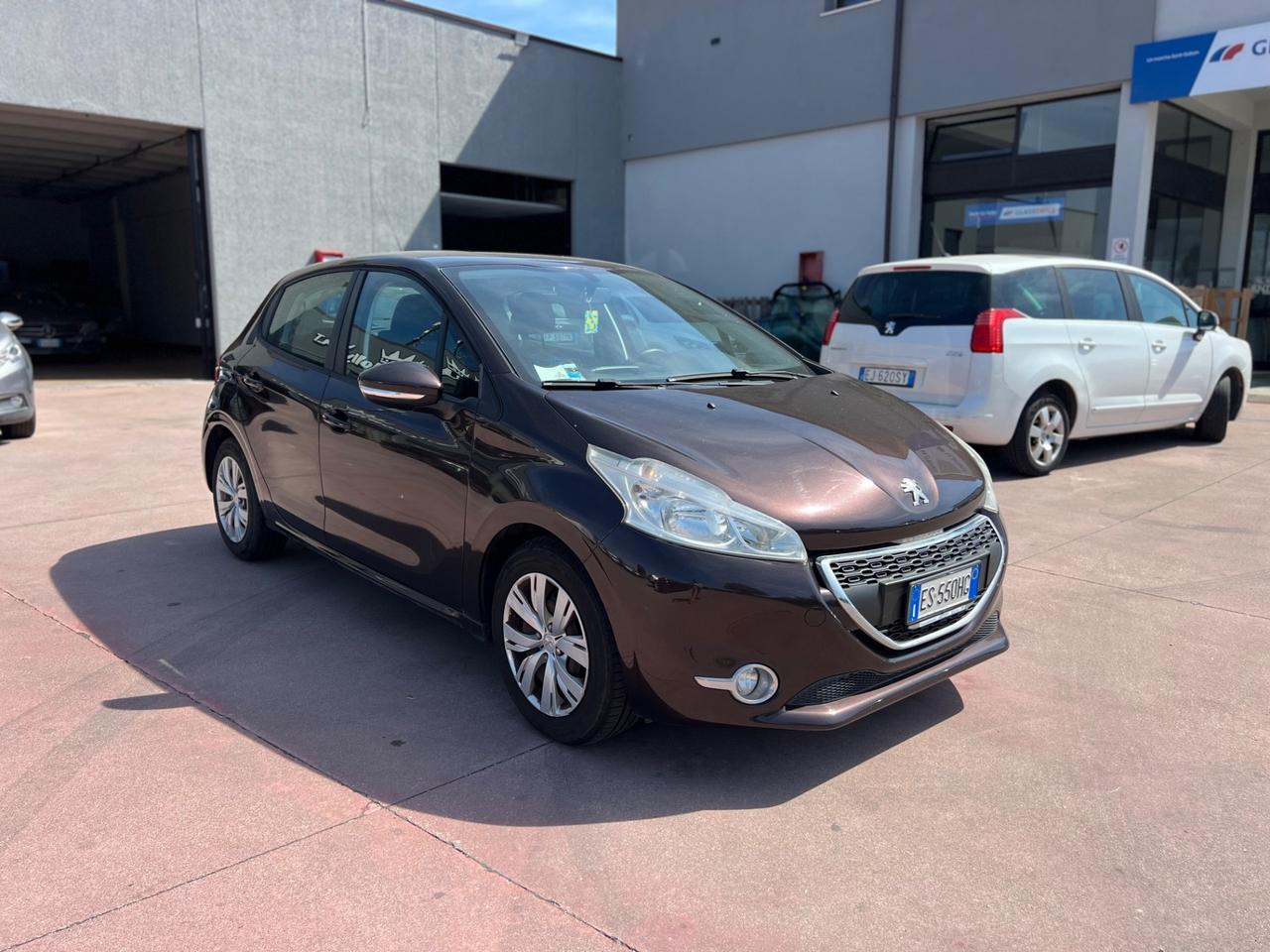 Peugeot 208 1.4 HDi 68 CV 5 porte Active