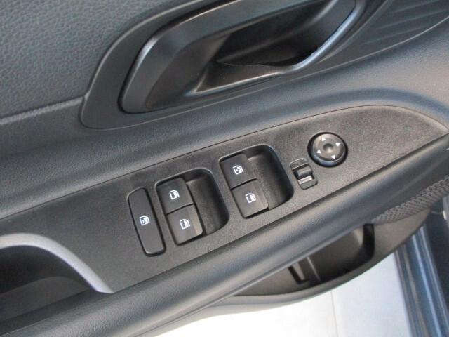 Hyundai i20 1.2 MPI MT Connectline
