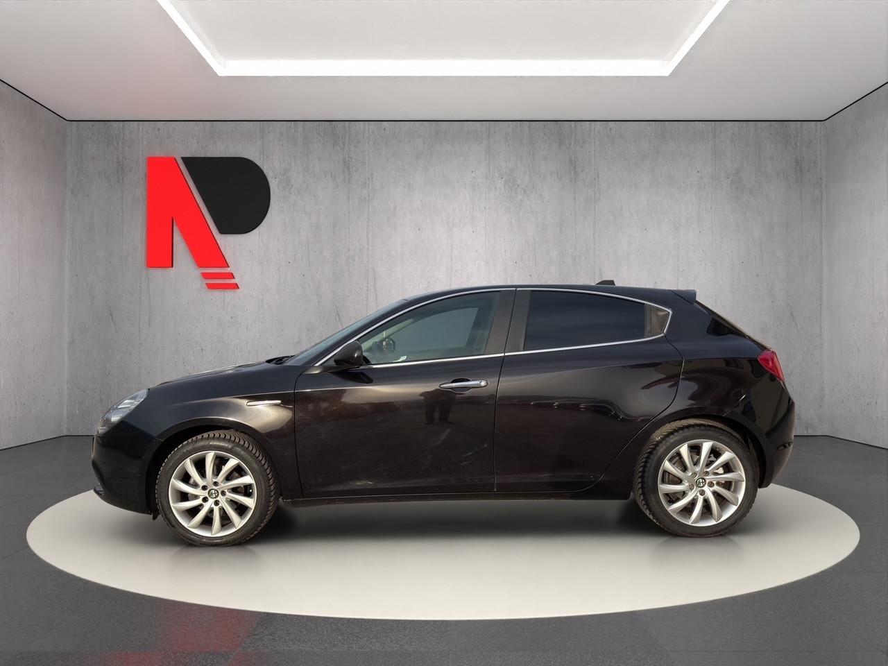 Alfa Romeo Giulietta 1.6 JTDm-2 105 CV Distinctive GANCIO TRAINO