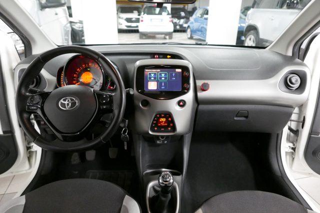 TOYOTA Aygo 1.0 VVT-i 69 CV 5 porte x-play TSS