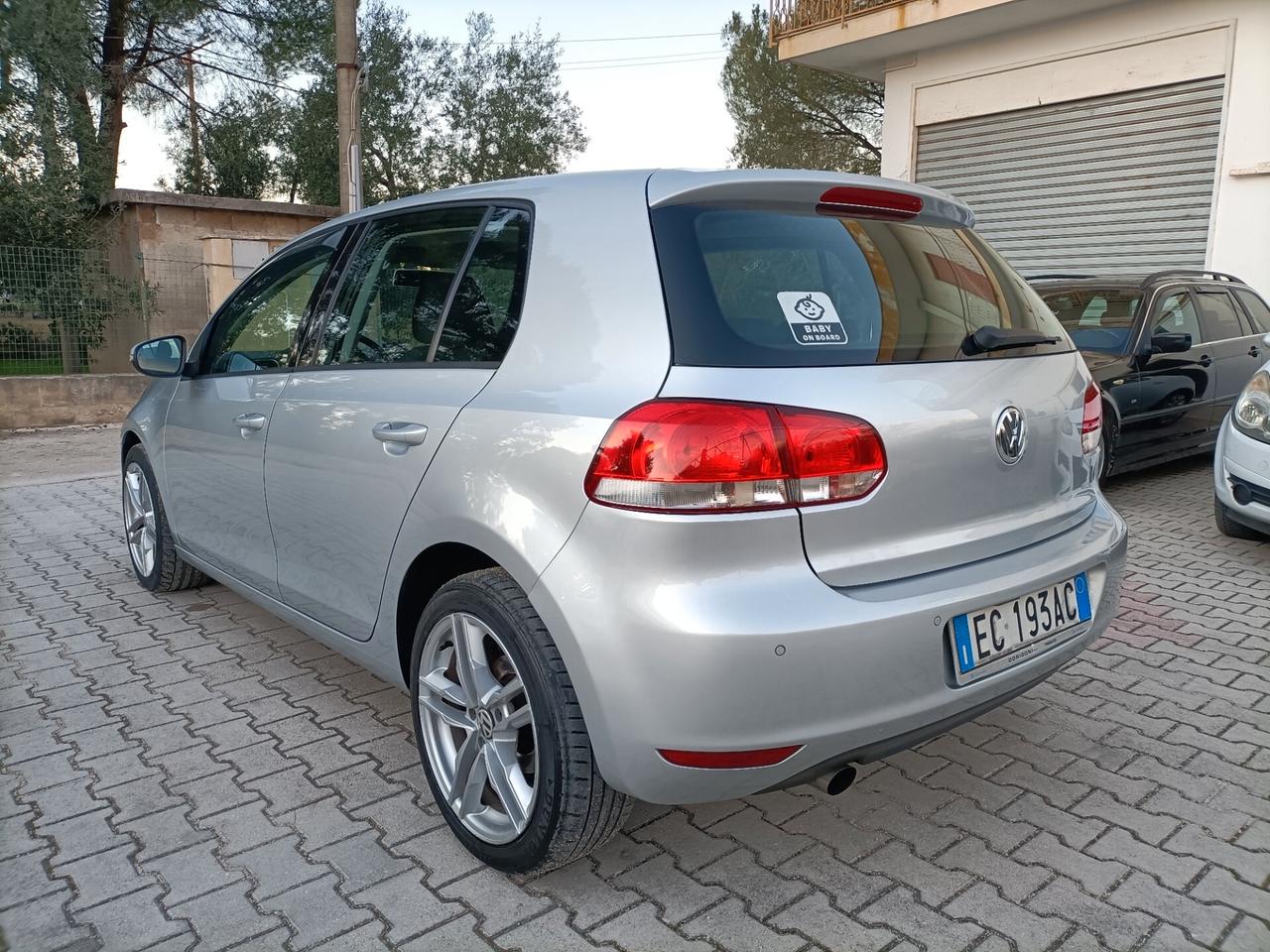 Volkswagen Golf 1.6 TDI 5p. Highline *135.000km*