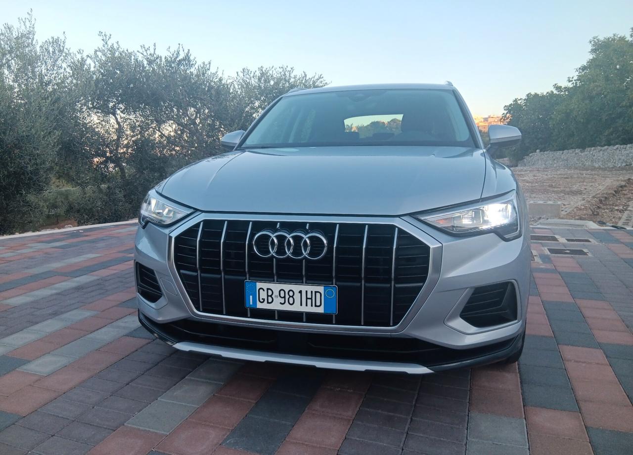 Audi Q3 35 TDI S tronic Business Advanced