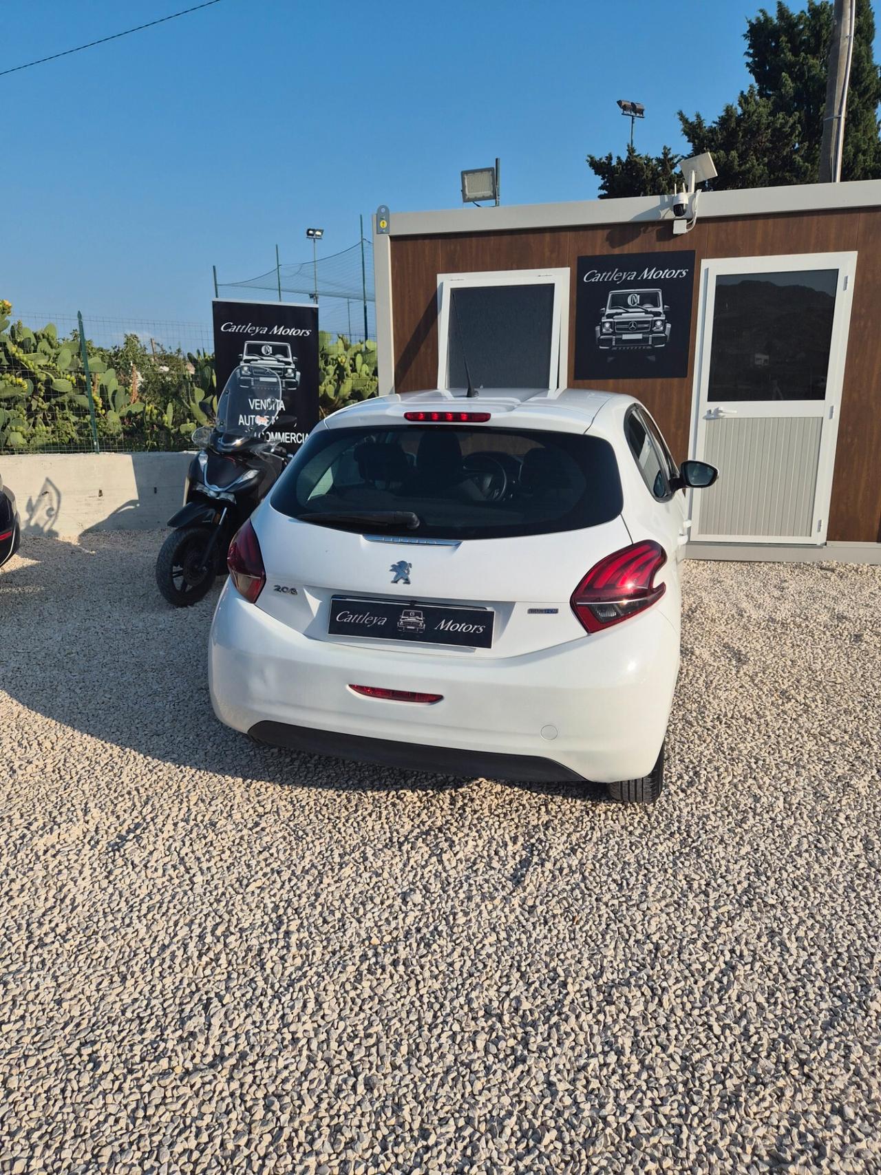 Peugeot 208 BlueHDi 75cv Active