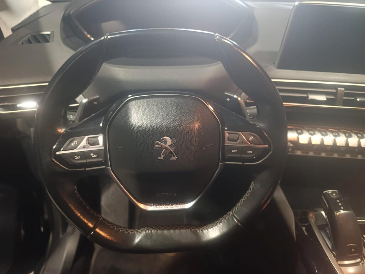 Peugeot 3008 del 2018 EURO 6 B cambio automatico