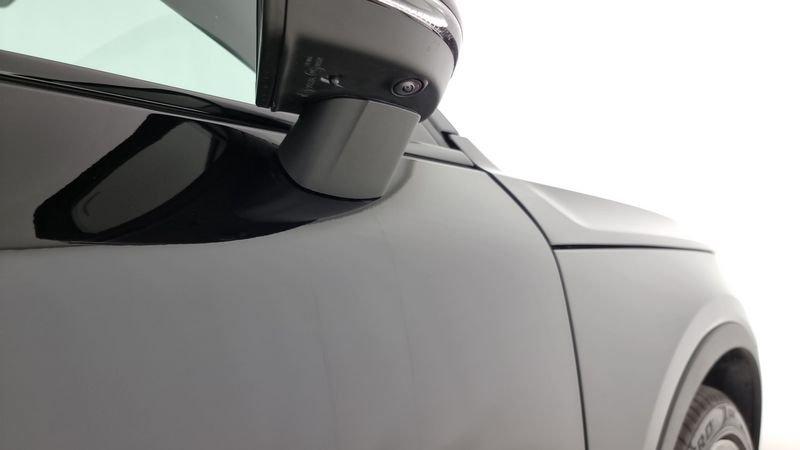 Volvo XC40 B3 automatico Ultra Black Edition