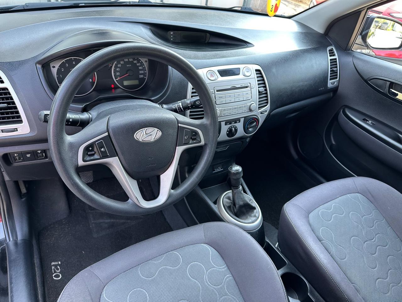 Hyundai i20 1.2 5p. Comfort - 2011 - Neopatentati