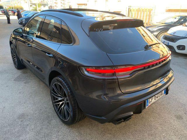 PORSCHE Macan 2.0