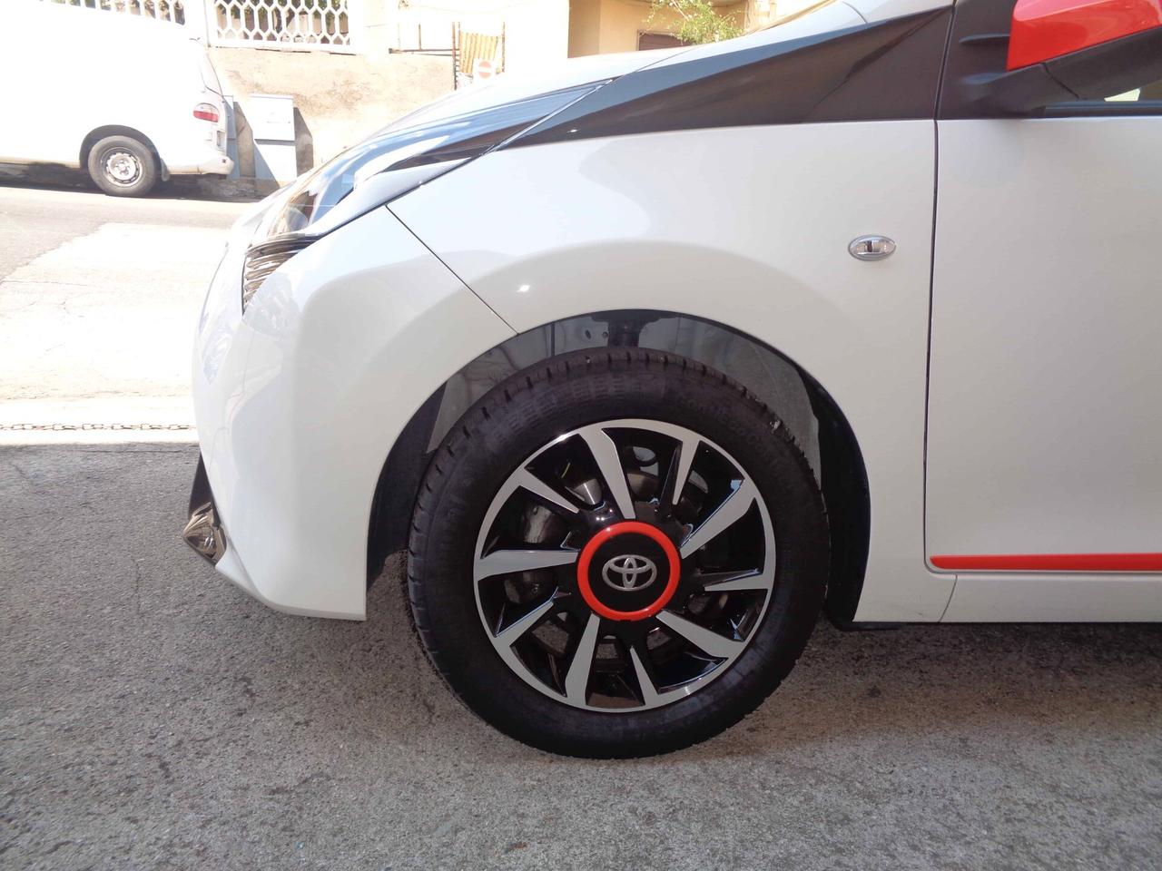 Toyota Aygo Connect 1.0 VVT-i 72 CV x-wave (Finanziabile)