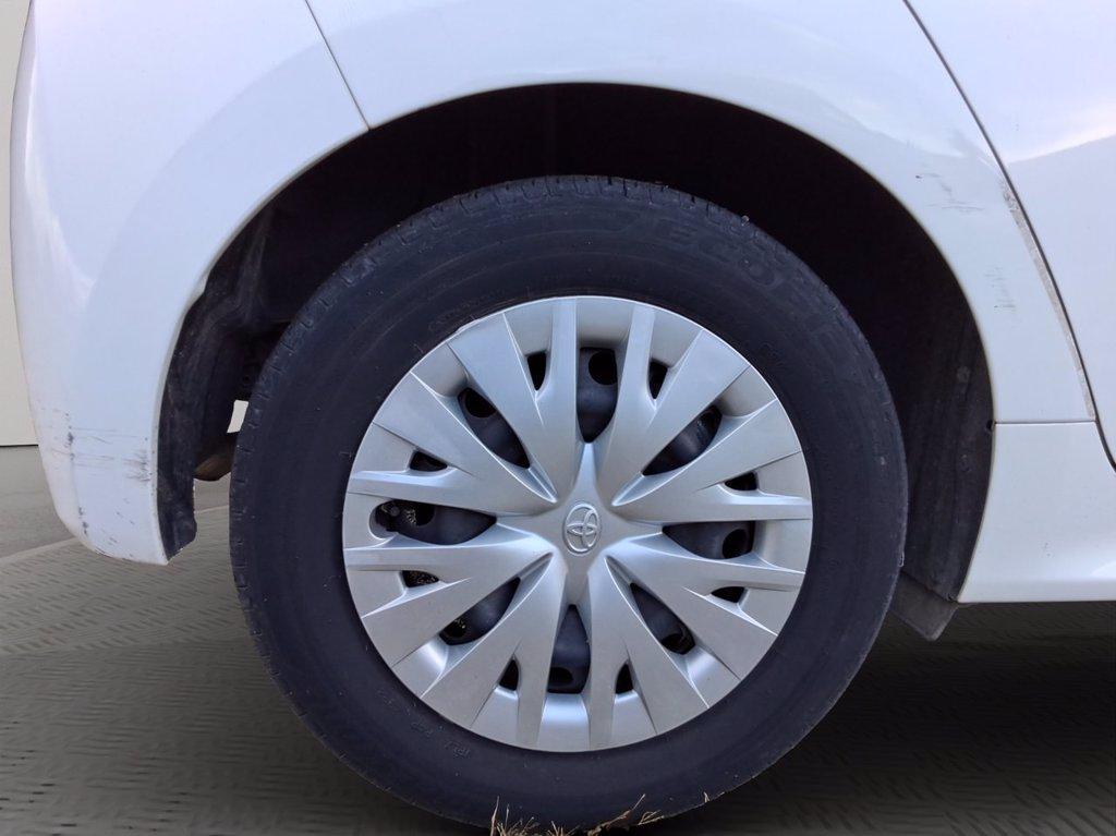 TOYOTA Yaris 1.5h active del 2023