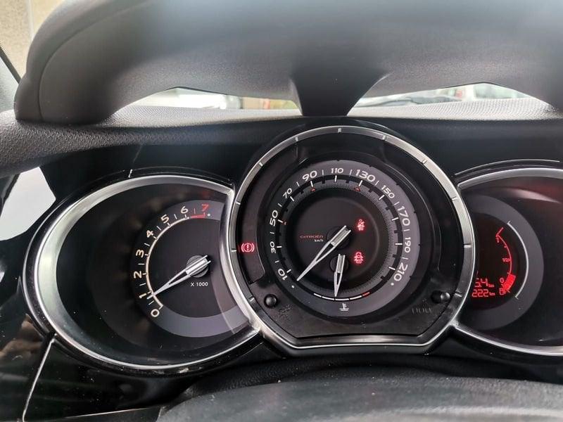 DS DS3 DS 3 1.4 VTi 95 Just Black