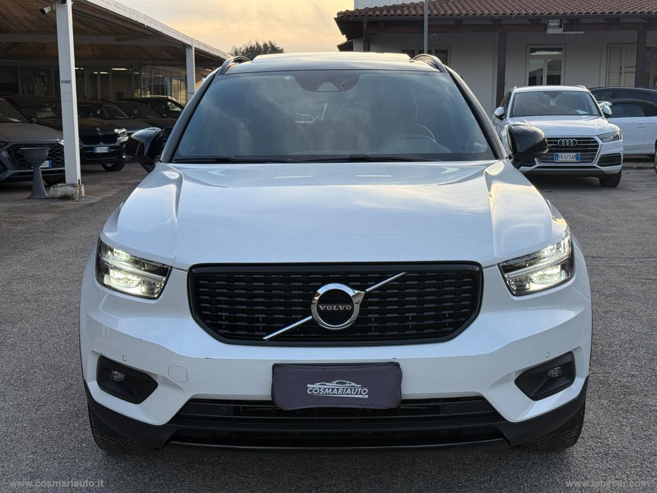 VOLVO XC40 D3 AWD Geartronic R-design N1 TETTO/GANCIO