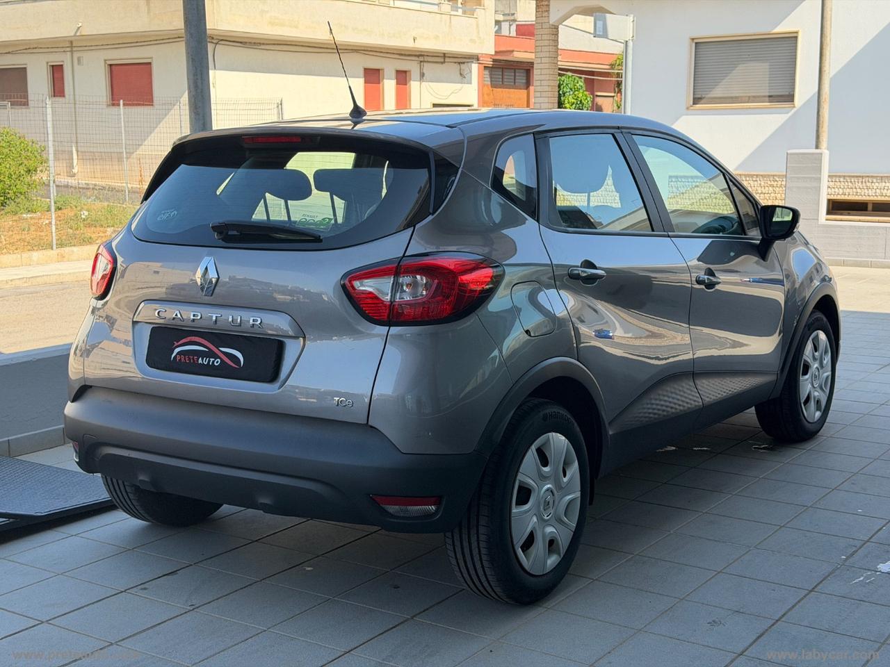 RENAULT Captur 0.9 TCe 12V 90 CV S&S Live