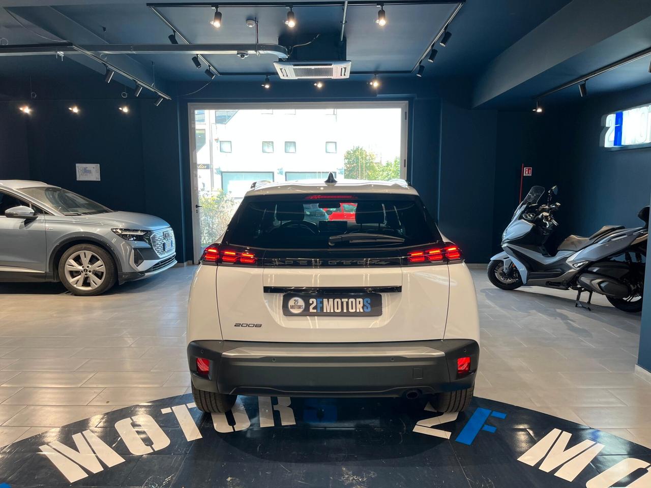 Peugeot 2008 PureTech 100 S&S Allure