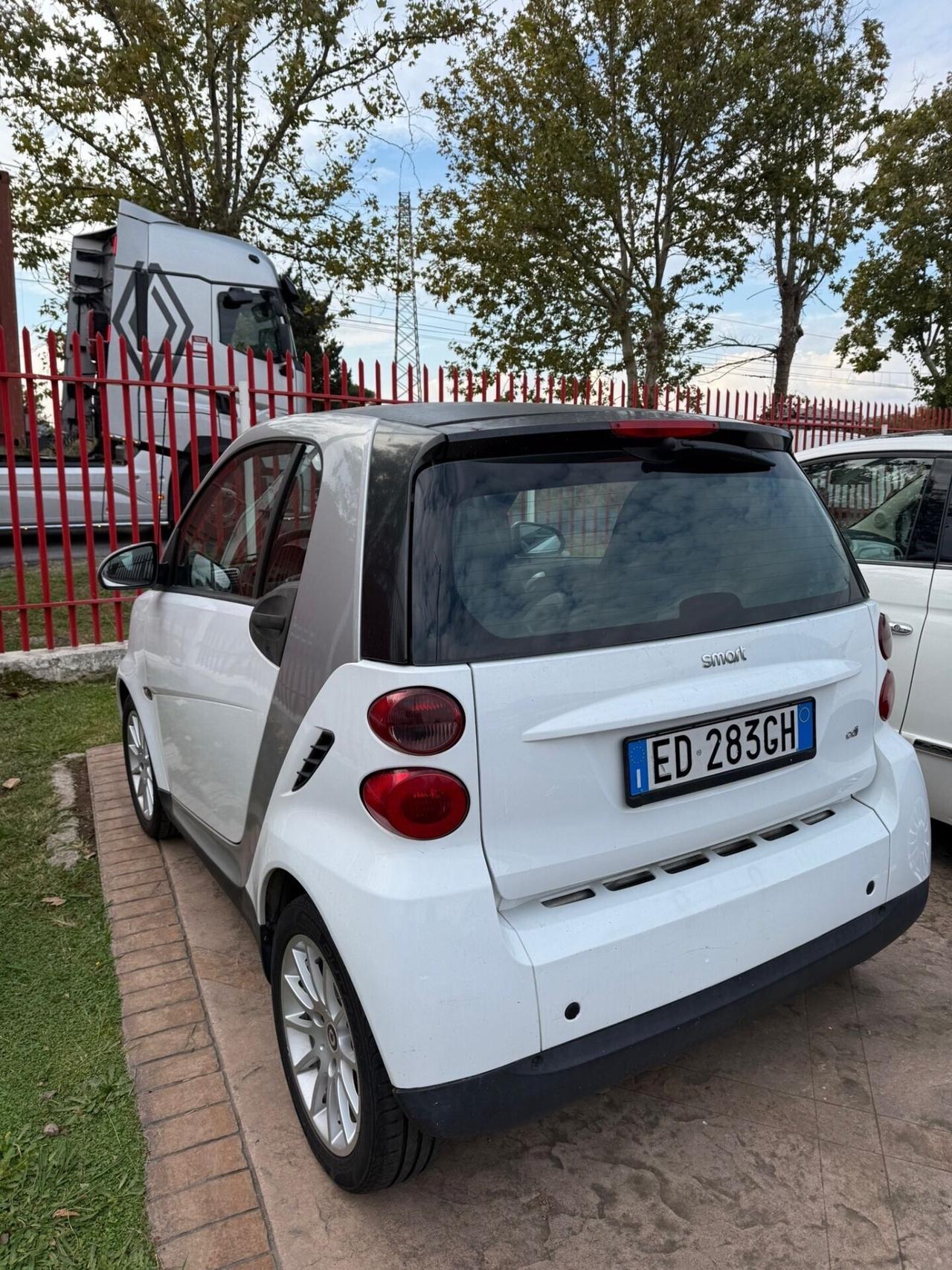 Smart ForTwo 800 40 kW coupé pure cdi*PERMU
