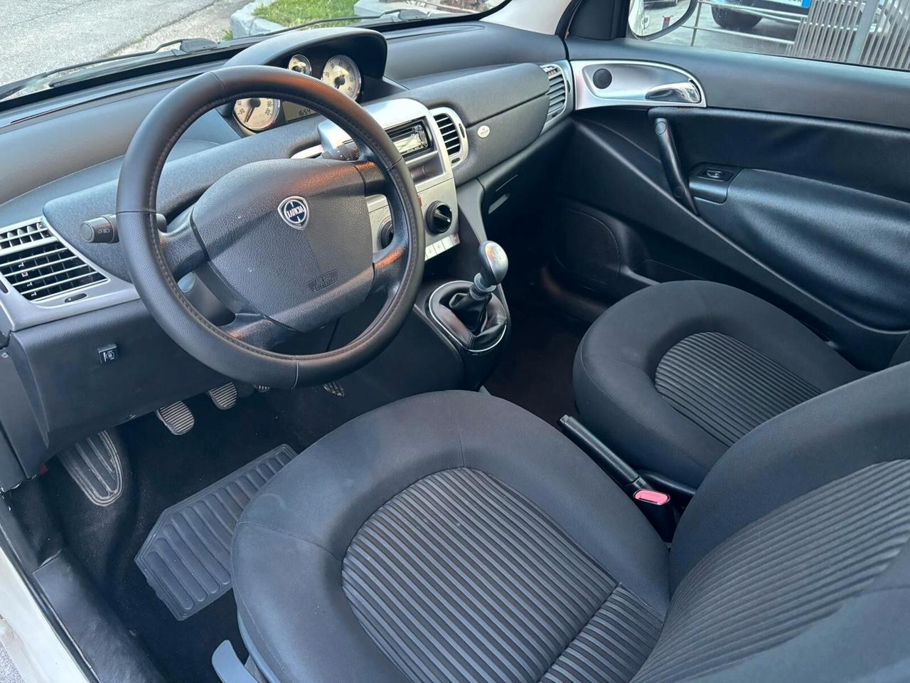 Lancia Ypsilon 1.4 Argento Ecochic GPL