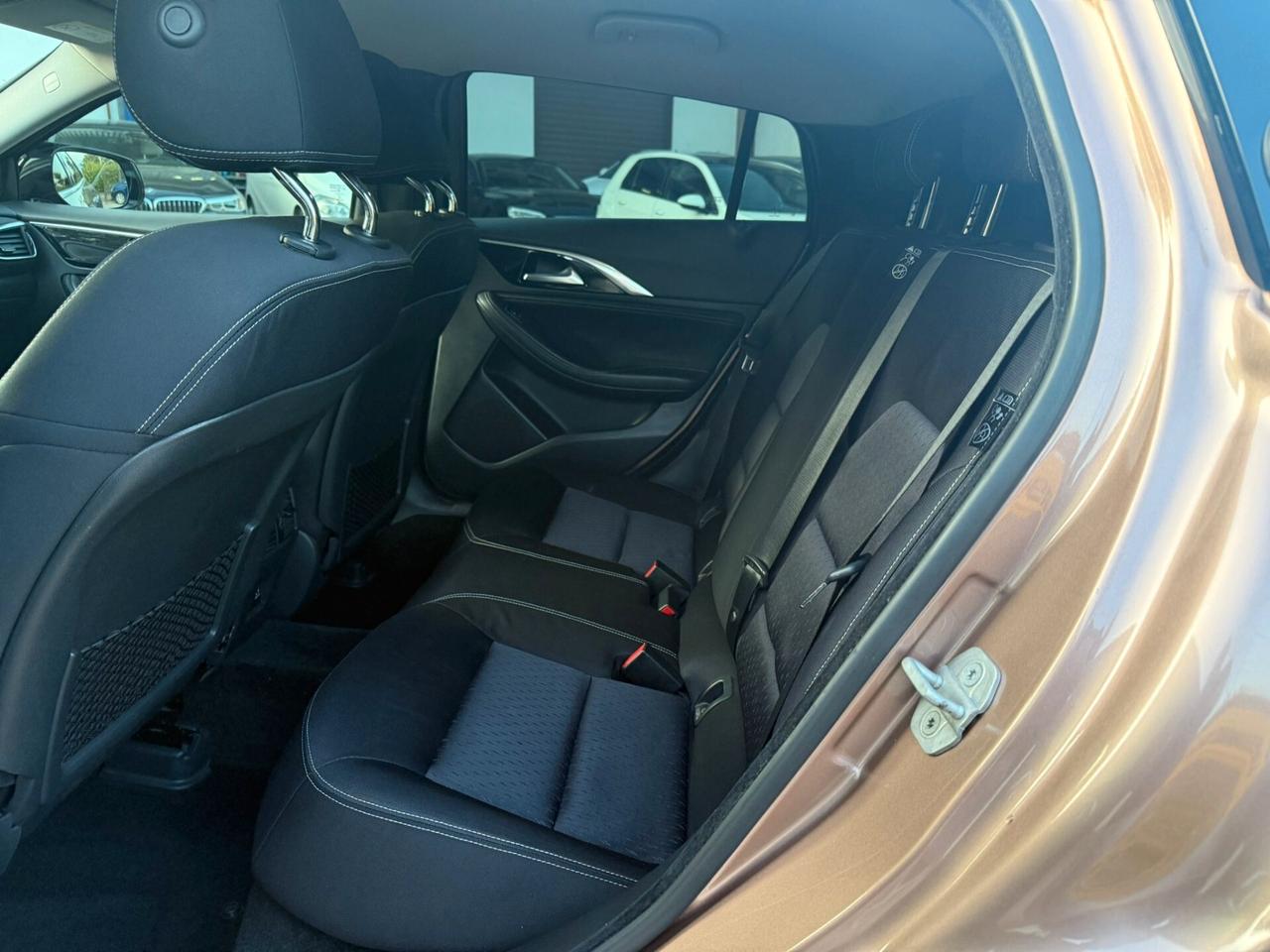 Infiniti Q30 2.2 diesel DCT AWD Premium Tech
