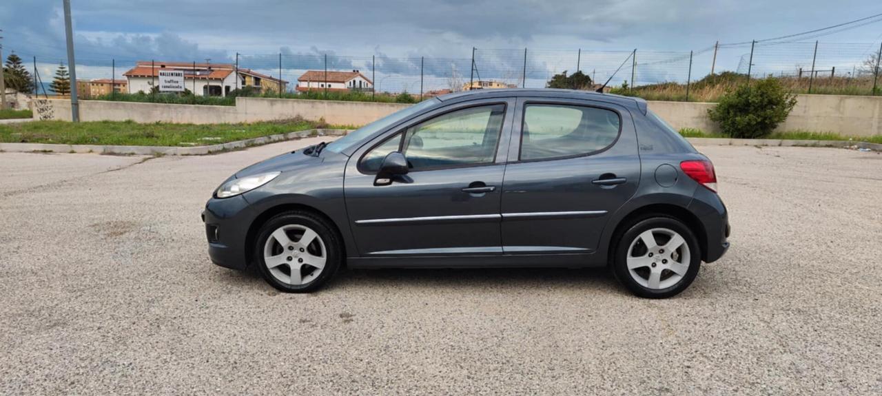 Peugeot 207 1.6 8V HDi 93CV 5p. Allure