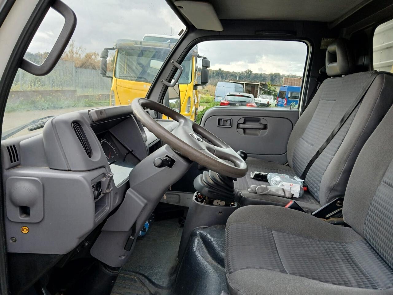 NISSAN CABSTAR 35-13