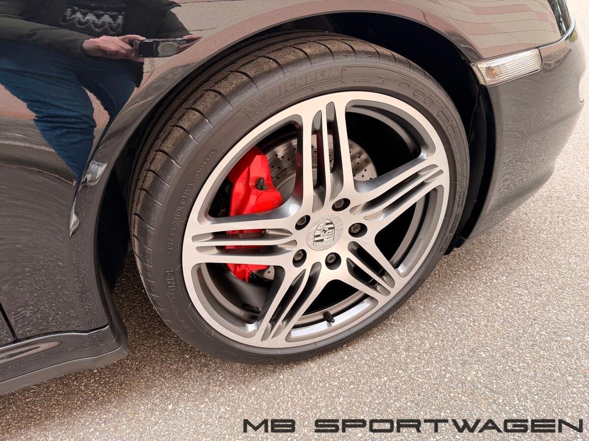 Porsche 911 Carrera 4S Cabriolet