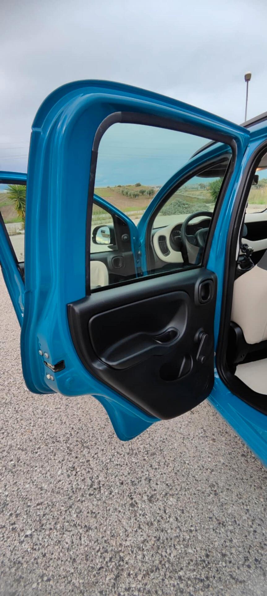 Fiat Panda 0.9 TwinAir Turbo Natural Power Lounge