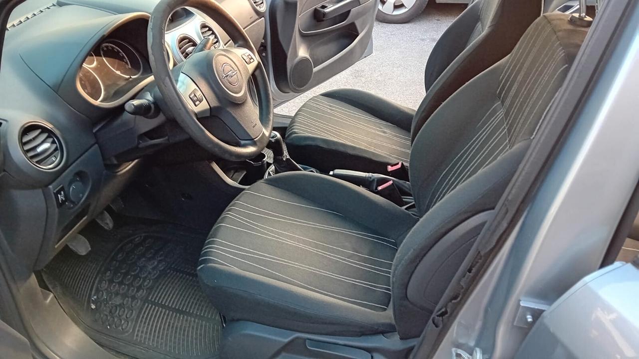 Opel Corsa 1.2 80CV 5 porte GPL-TECH Club