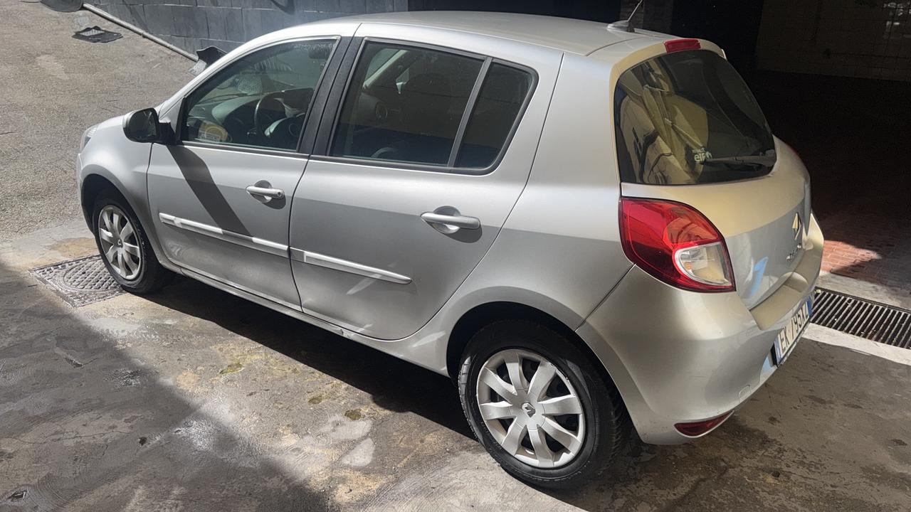 Renault Clio 1.2 16V 5 porte Live!