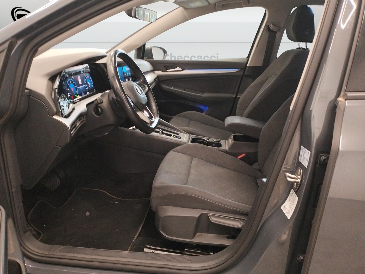 Volkswagen Golf VIII 2020 2.0 tdi Life 115cv dsg