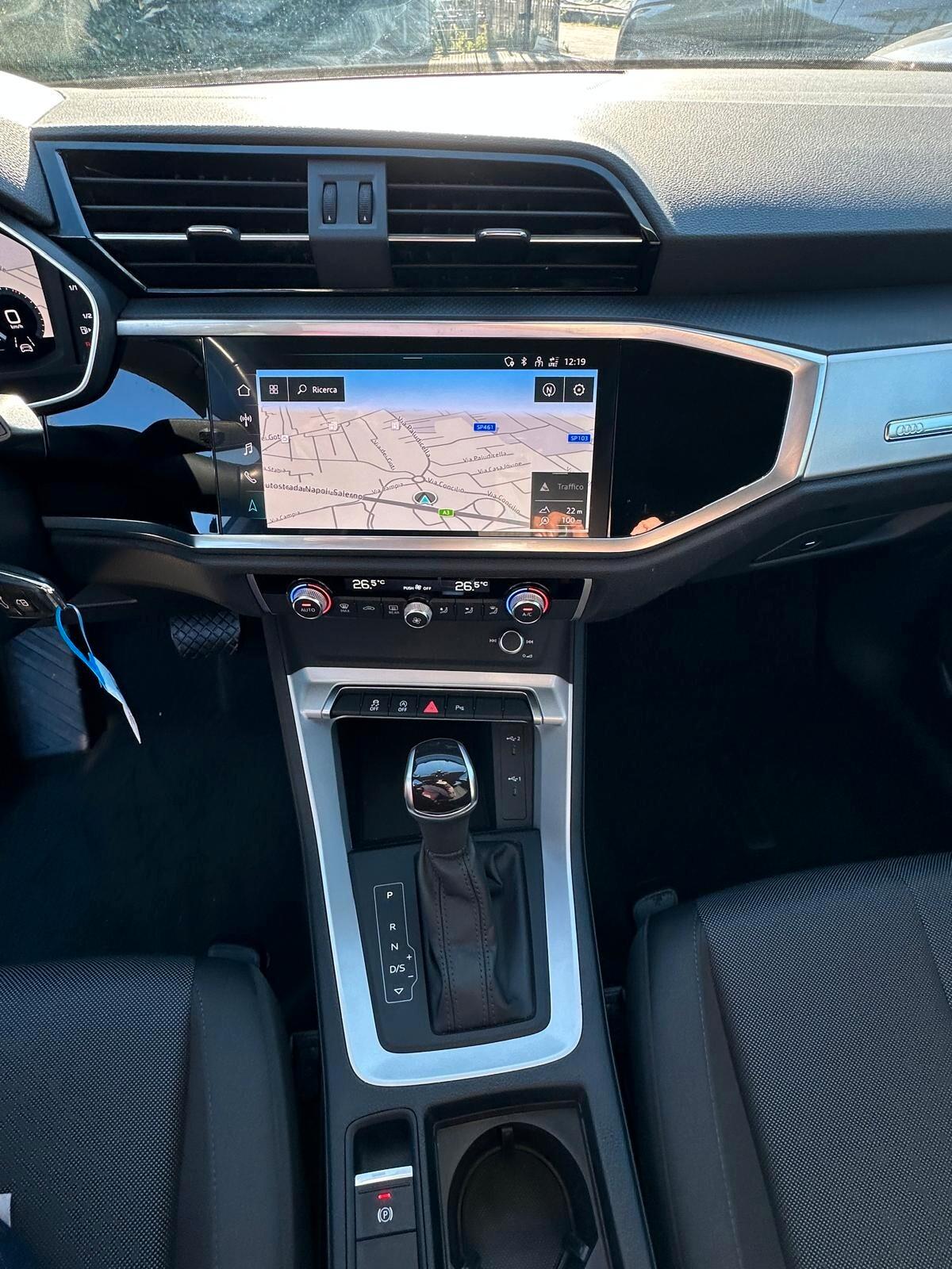 Audi Q3 2.0 TDI 150CV S tronic 200 SPORT-FARI FULL LED