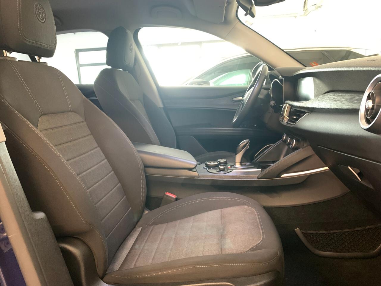 Alfa Romeo Stelvio 2.2 Turbodiesel 160 CV AT8 RWD Business
