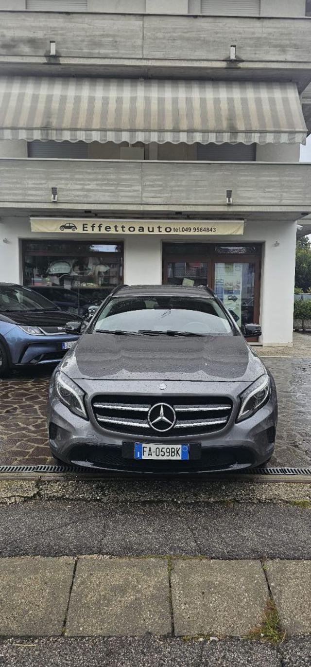 MERCEDES-BENZ GLA 200 CDI Sport