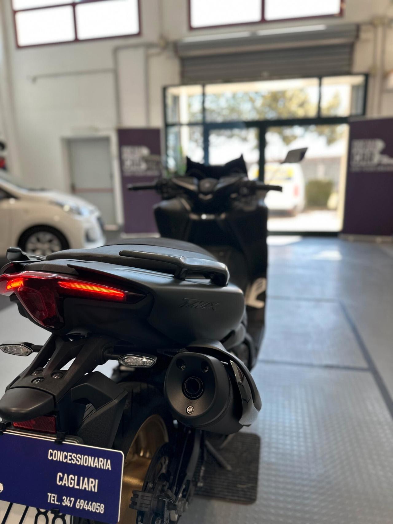 Yamaha T Max 560