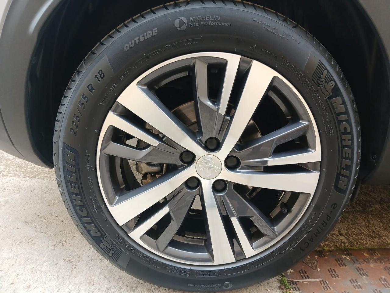 Peugeot 3008 BlueHDi 130 S&S EAT8 Allure Pack