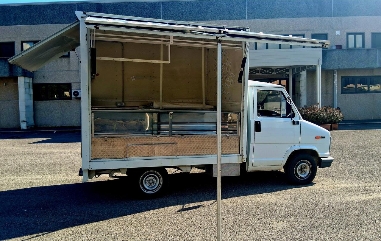 FURGONE ALFA ROMEO 13 AR6 NEGOZIO AMBULANTE