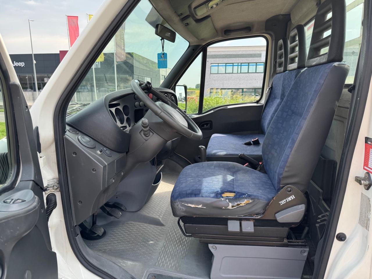 Iveco Daily 2.3 Diesel. Cassone fisso