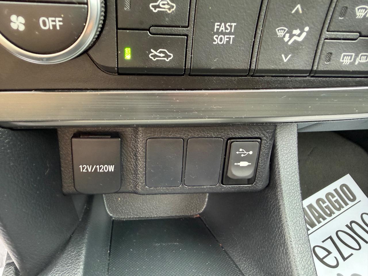 Toyota Auris Touring Sports 1.4 D-4D Lounge