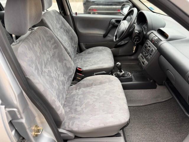 Opel Corsa 1.2i cat 5 porte Swing