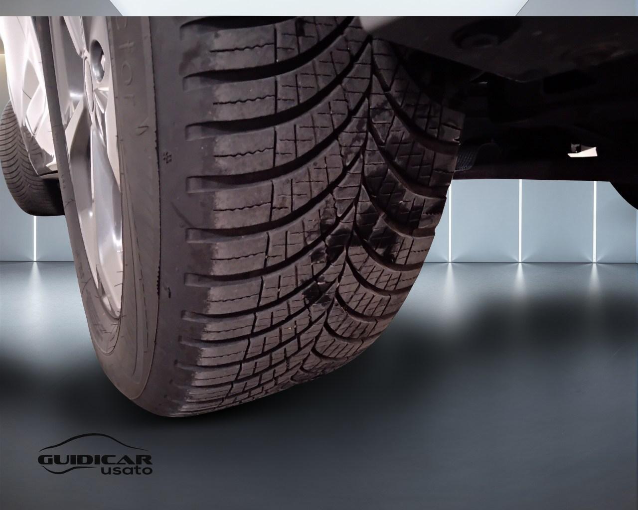 FORD Kuga IV 2024 - Kuga 2.5 full hybrid ST-Line 2wd 180cv auto
