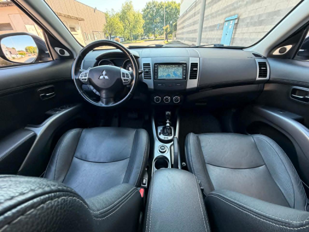 Mitsubishi Outlander 2.2aut-7p-Navi,Pelle,Tetto,Xeno-FULL-GARANZIA
