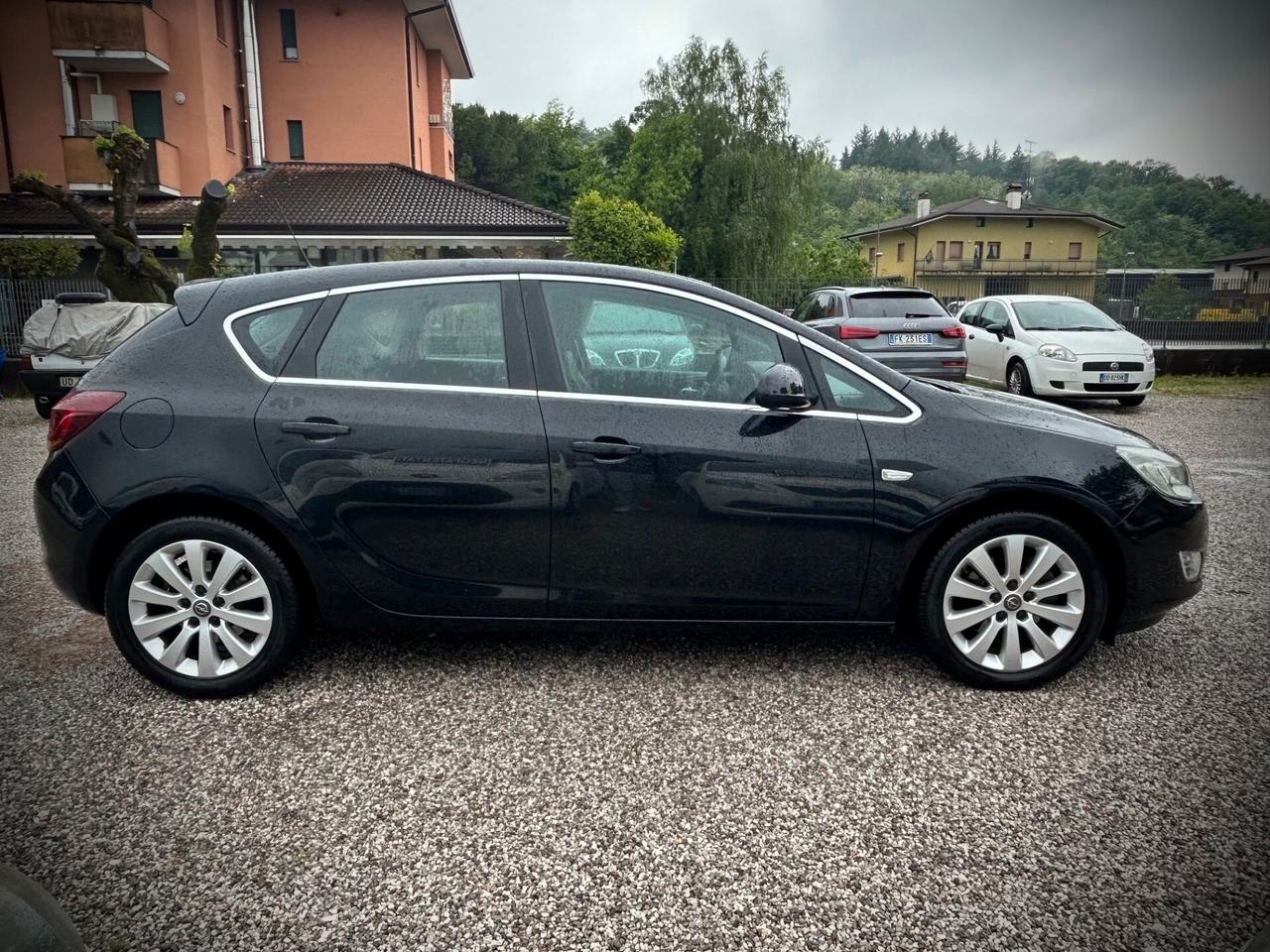 Opel Astra 1.7 CDTI 125CV 5 porte Cosmo