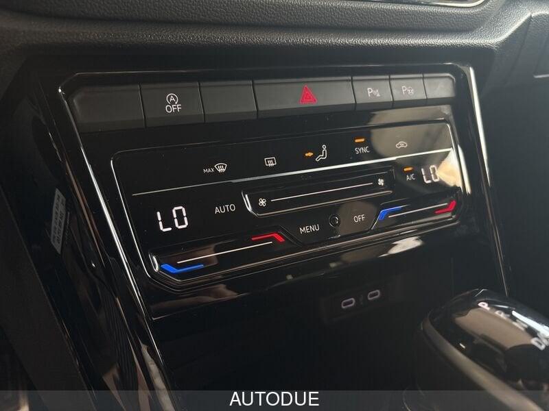 Volkswagen T-Roc 2.0 TDI R-LINE 150CV DSG