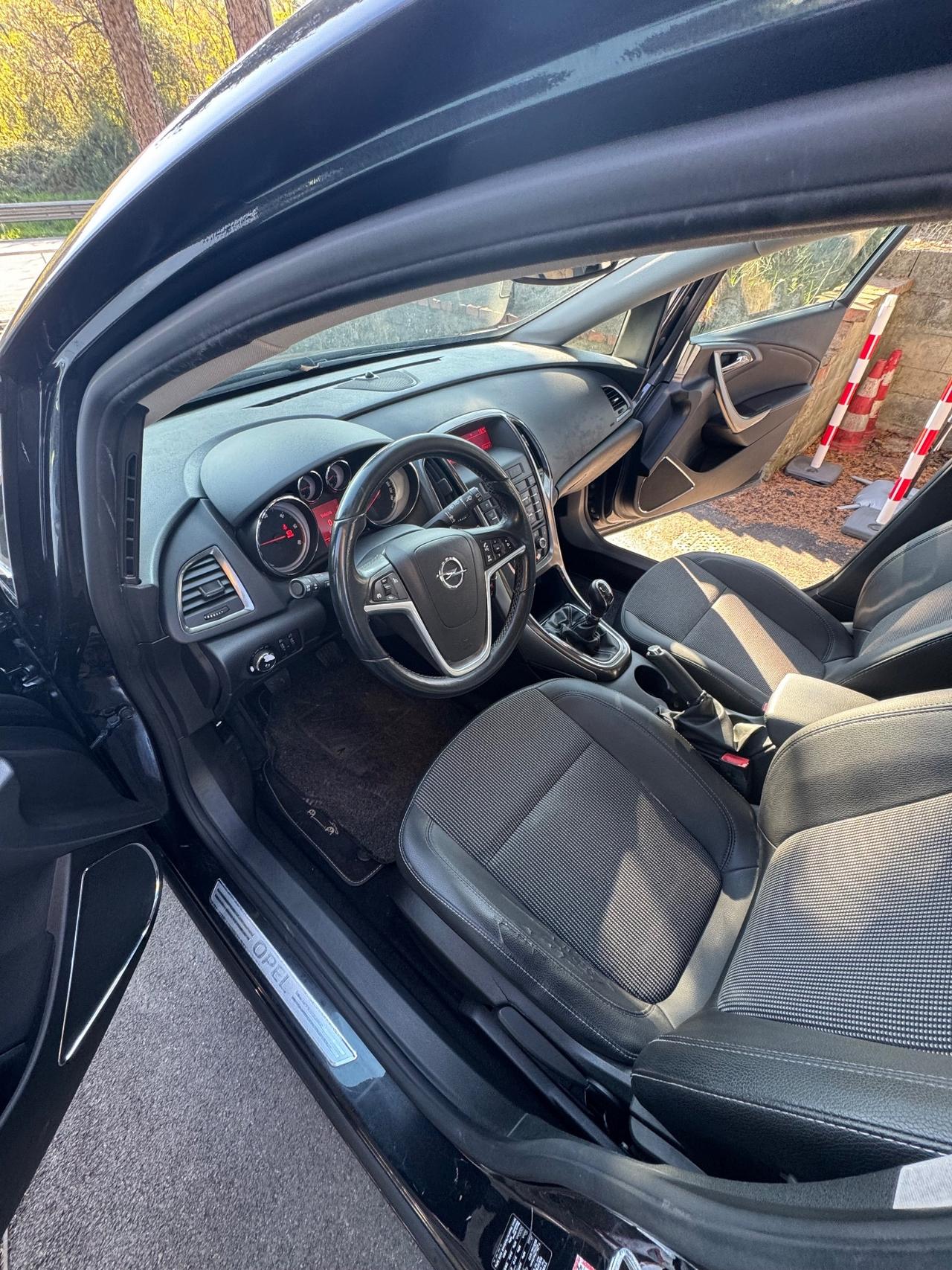 Opel Astra 1.7 CDTI 110CV Sports Tourer Cosmo