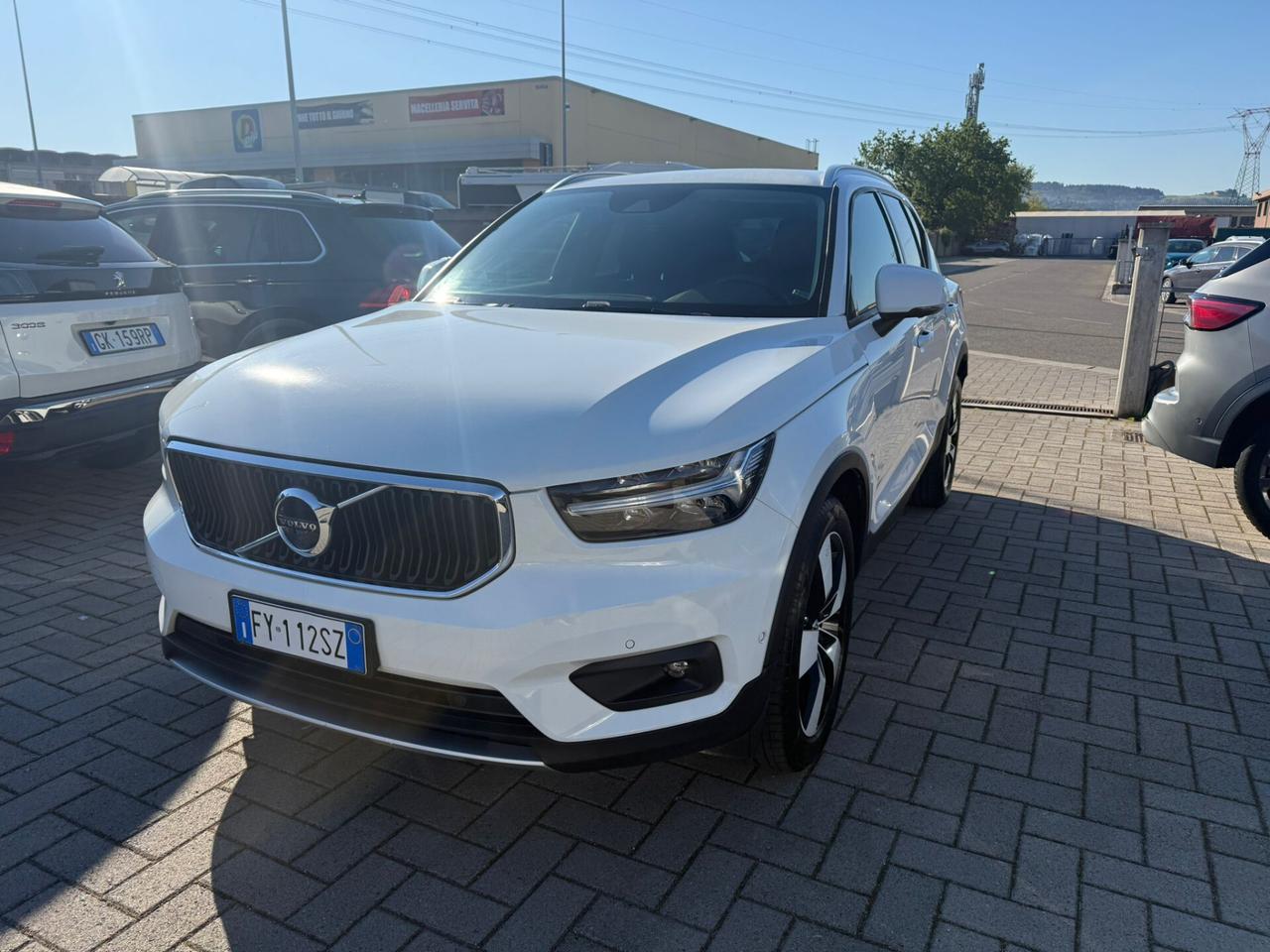 Volvo XC40 2.0 diesel -auto-4x4-D3 AWD Geartronic Momentum *PREZZO REALE*