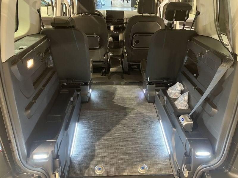 FIAT Doblò 1.5 BlueHdi 130 CV AT8 Trasporto Disabili 4+1