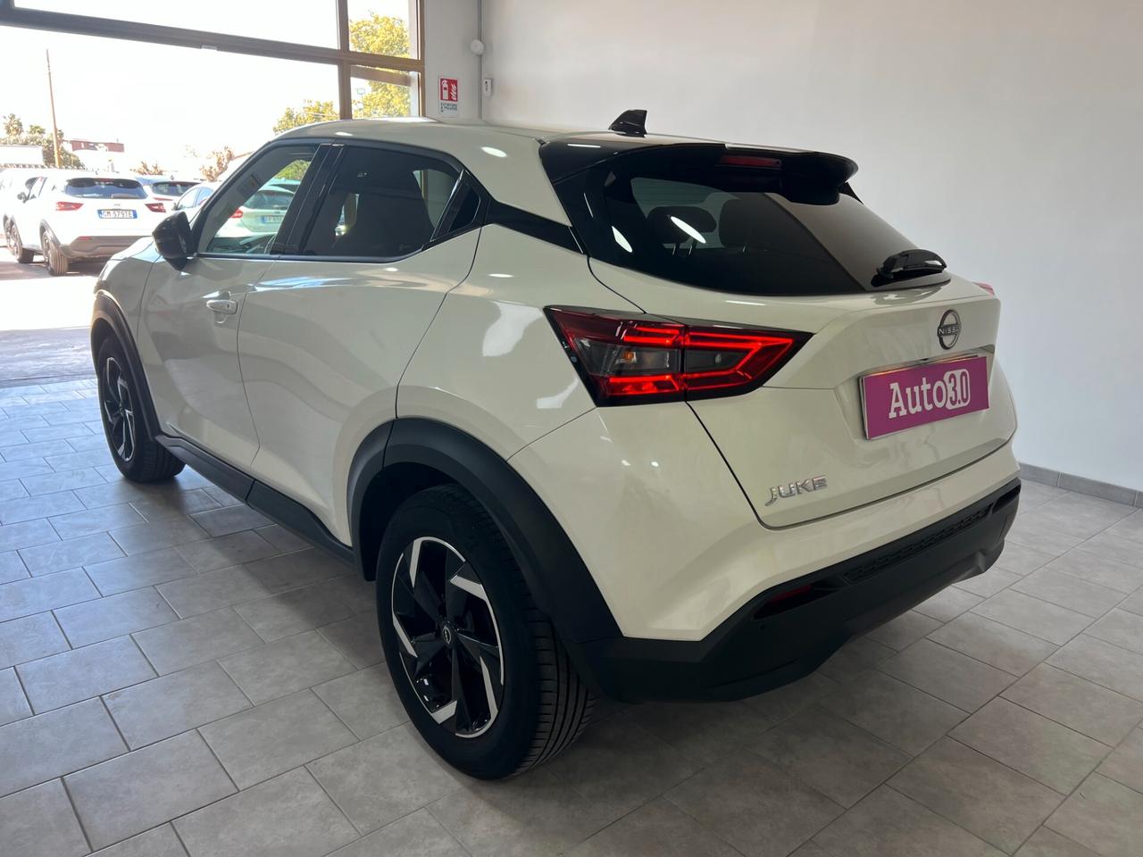 Nissan Juke 1.0 DIG-T 114 CV N-Connecta