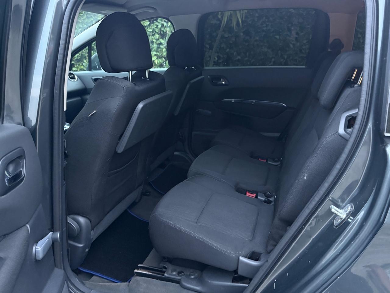 Peugeot 5008 1.6 HDi 110CV 7POSTI