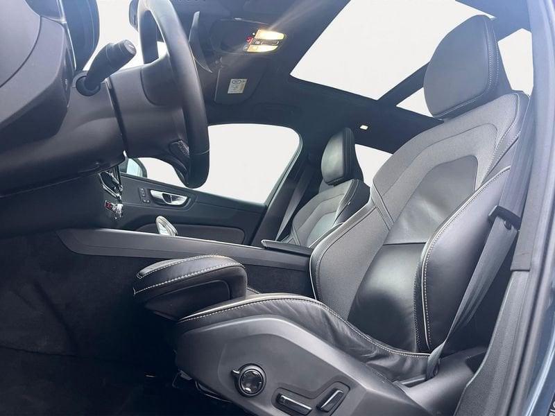 Volvo XC60 XC60 B4 automatico Plus Dark