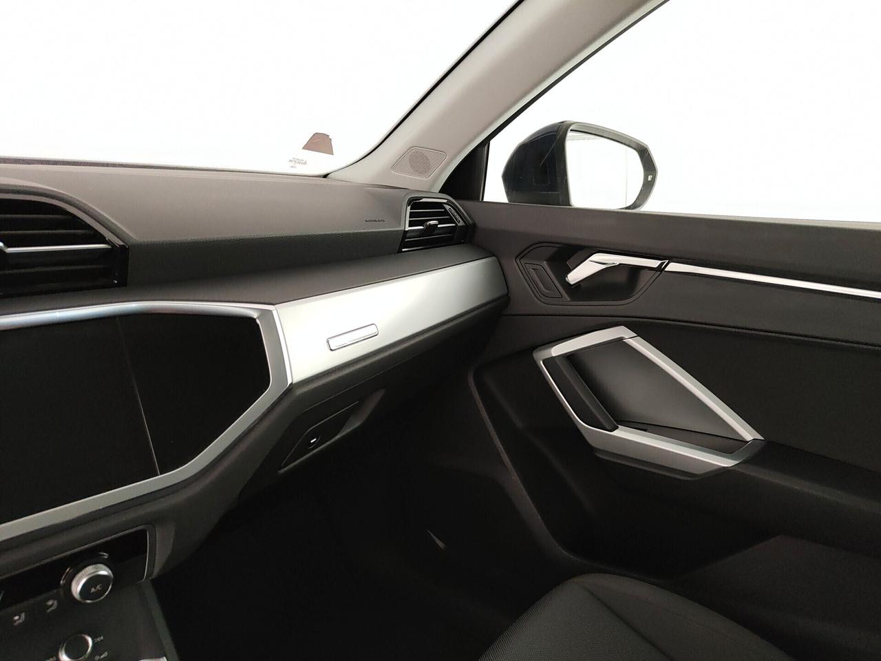 Audi Q3 35 TDI S tronic Business Advanced
