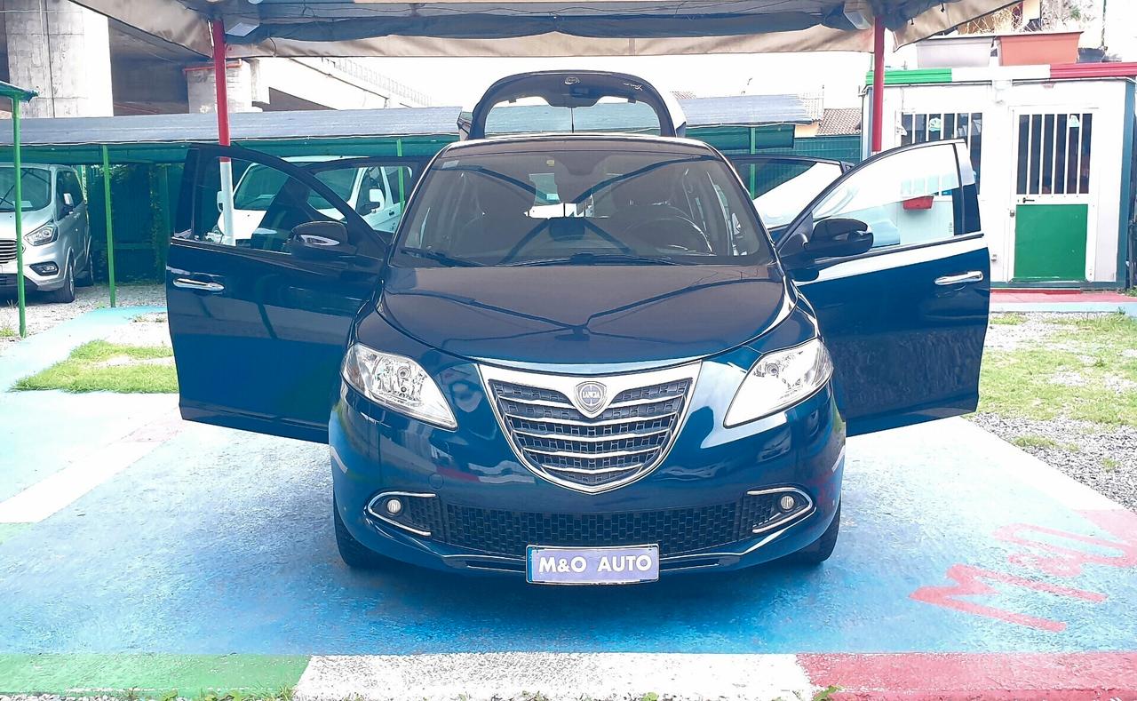 LANCIA YPSILON 1.2 BENZ/G.P.L BOMBOLA. VALIDA 2035